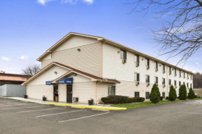 Отель Travelodge by Wyndham Battle Creek  Батл-Крик